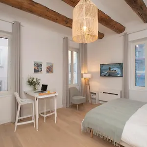 Design Suites - Vieux Port Apartment